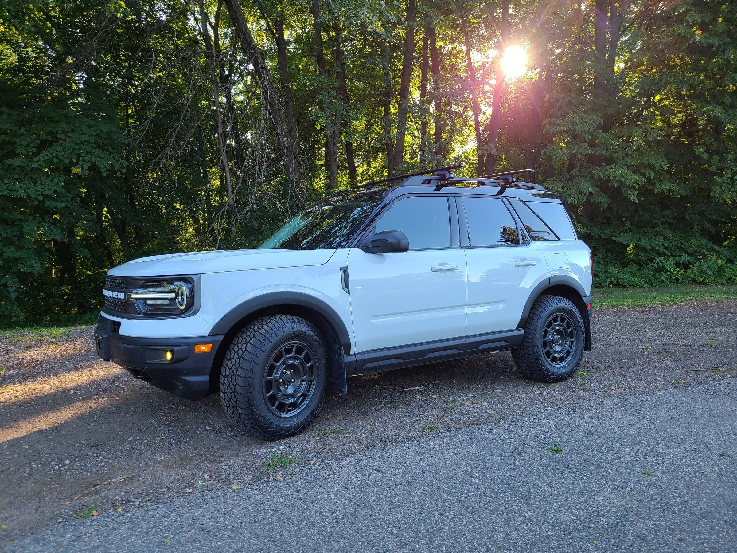 Minnesota Fifteen52 Metrix & Wildpeak AT3s/ Yakima Rack 2021+ Ford