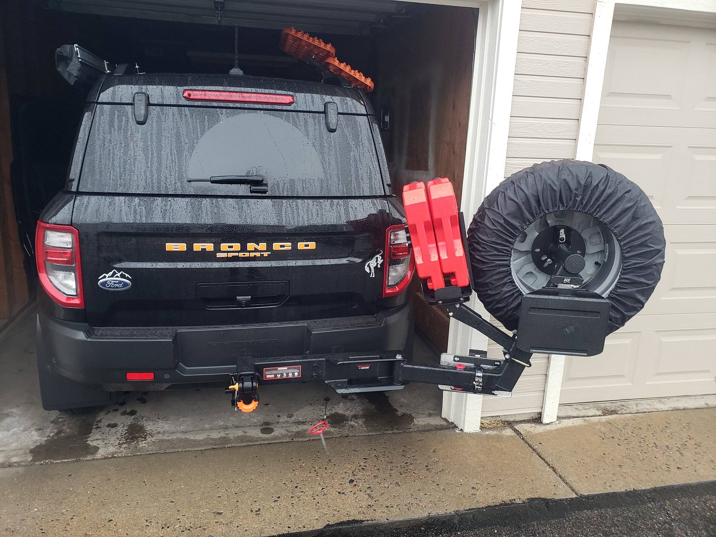 Mounting The Spare Tire On The Rear 2021+ Ford Bronco Sport Forum