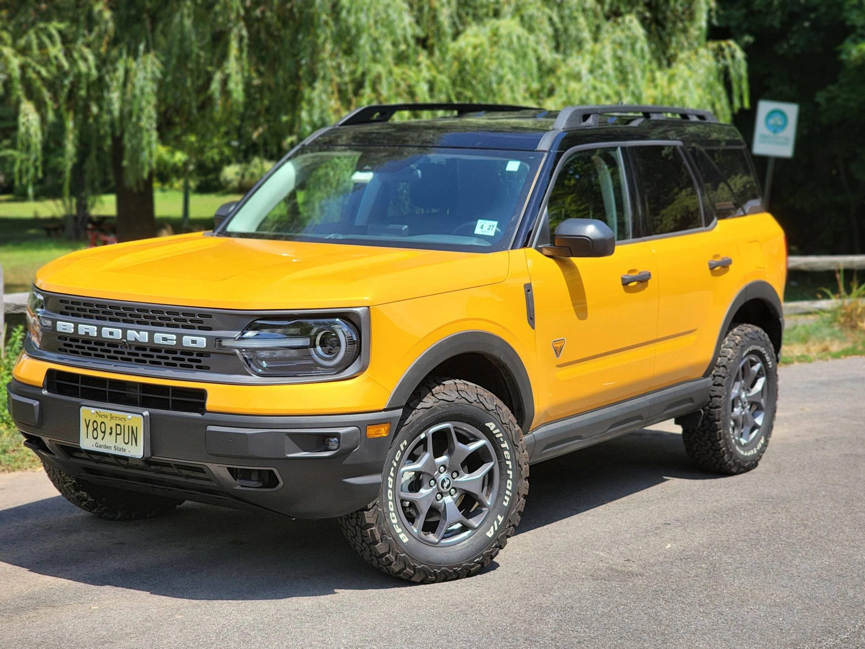 Badlands on HRG lift and 245/70 KO2 tires (pics with comparison to