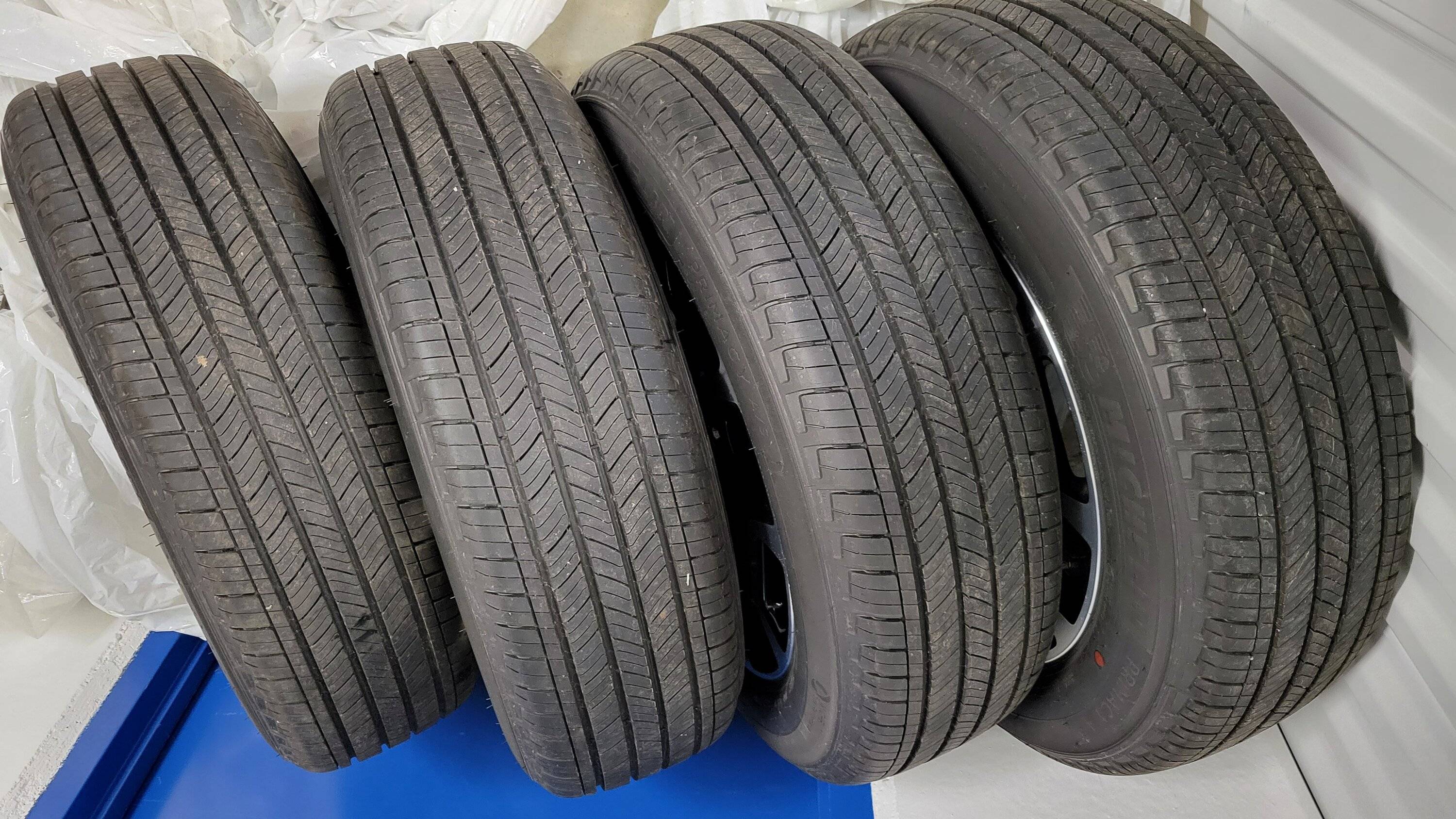 Canada 18 inch Outer Banks wheels and tires (Canada,BC) 2021+ Ford