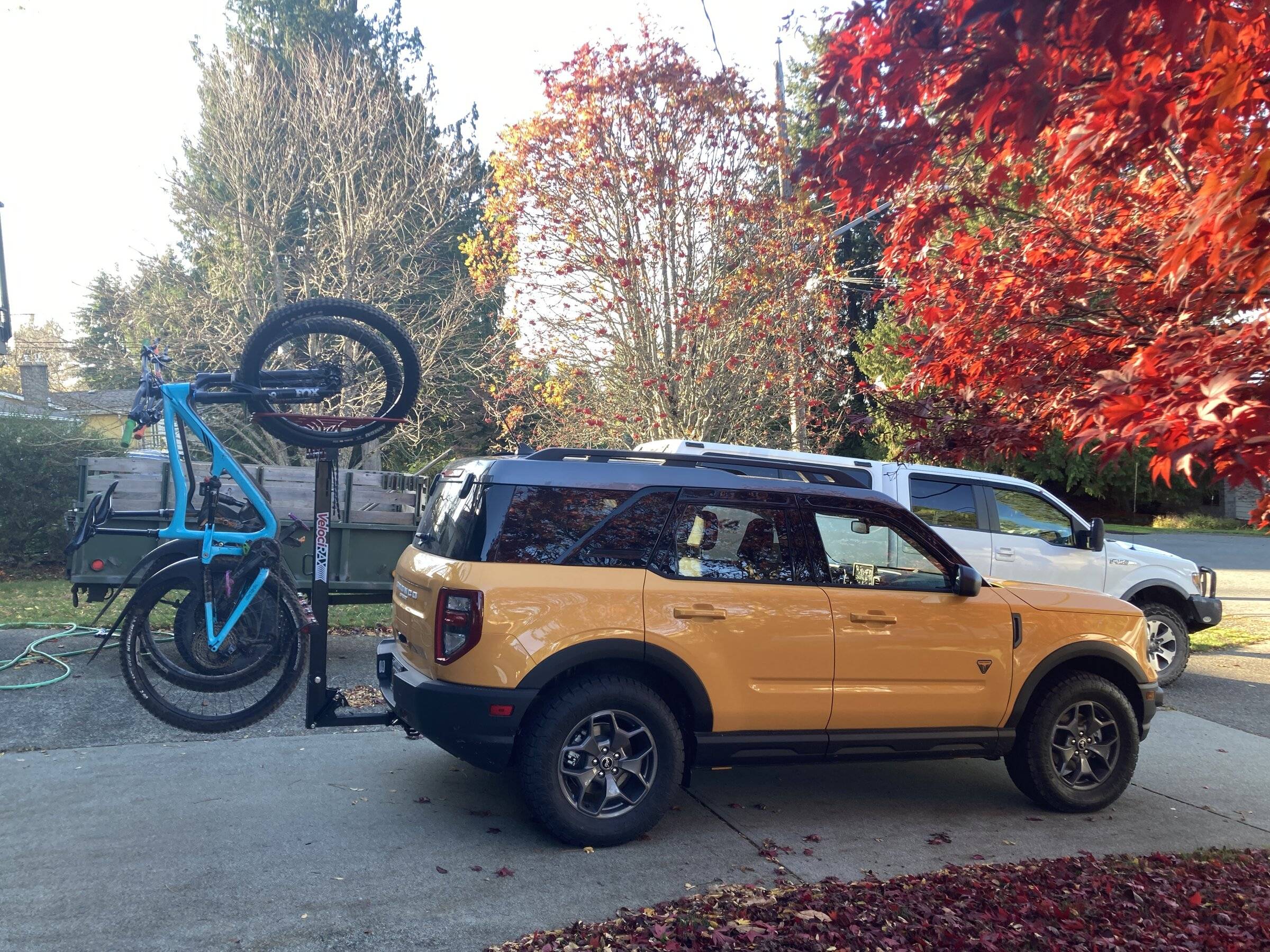 Cyclists platform vs hanging hitch rack? 2021+ Ford Bronco Sport
