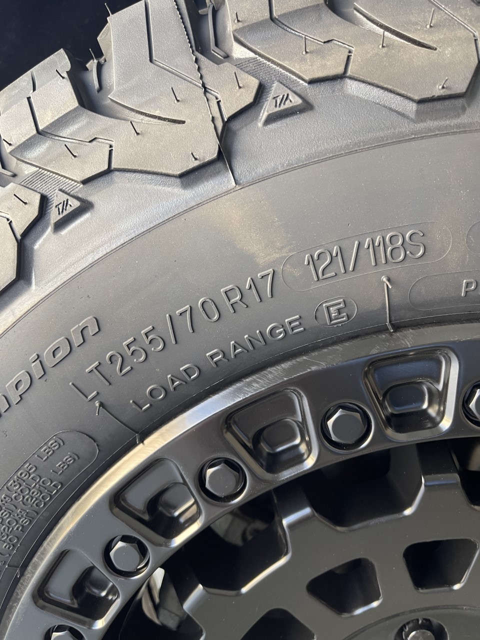 Ford Bronco Sport 255/70/R17 Tires can fit, if you're willing to go there.... lift10-