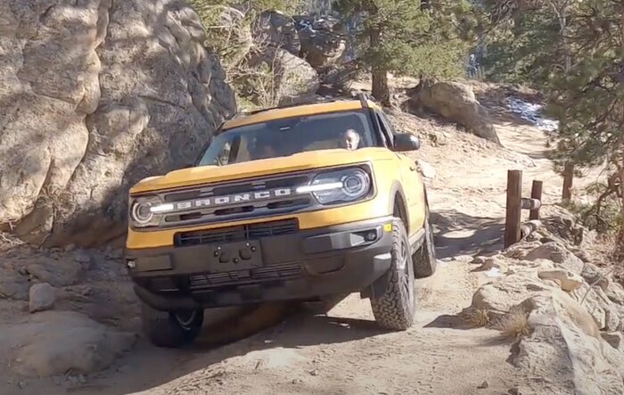 The Non Badlands is pretty capable offroad -- Off Road Test @ Panorama Peak and the Notch Trail at Pole Hill Road, CO!